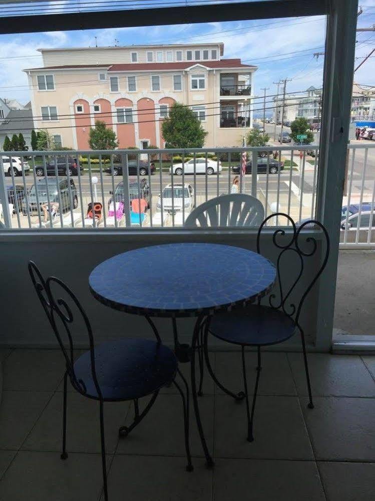 Isle Of Capri Motel North Wildwood Exterior photo